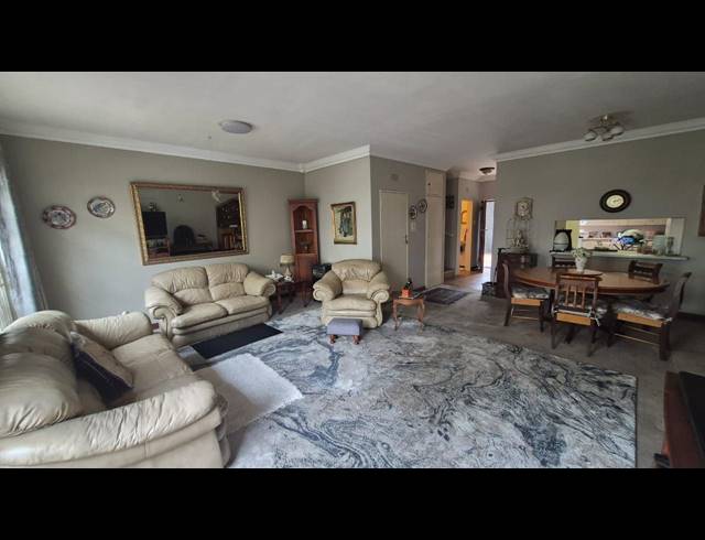 3 BEDROOM DUPLEX FOR SALE IN ASTON MANOR